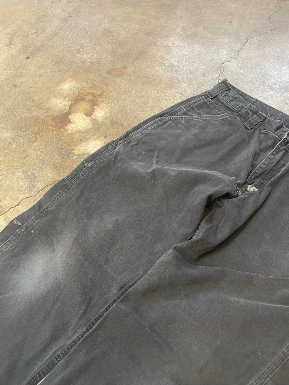 Carhartt B324 BLK Relaxed Fit Carpenter Pants